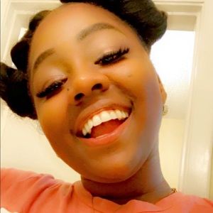 Meet your Posher, Raven